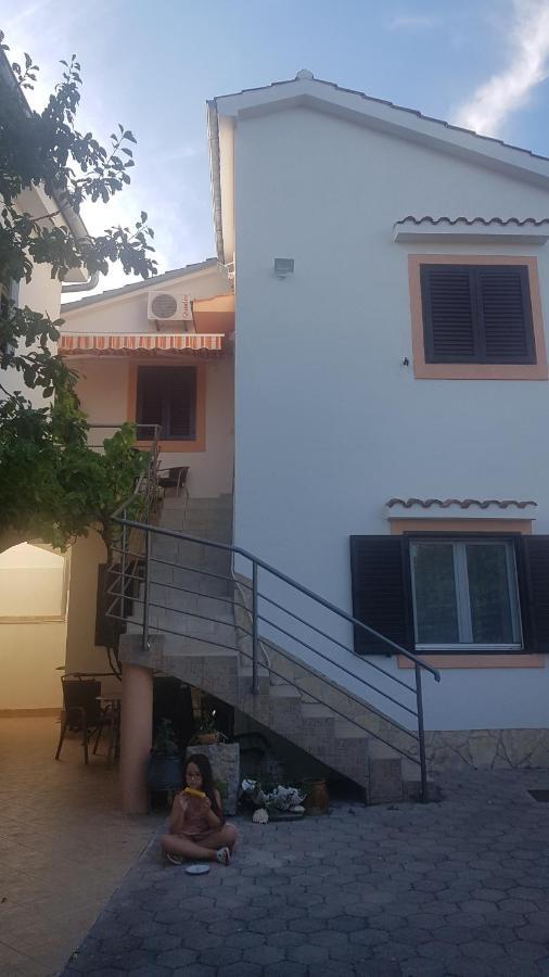 Gita Apartment Omisalj