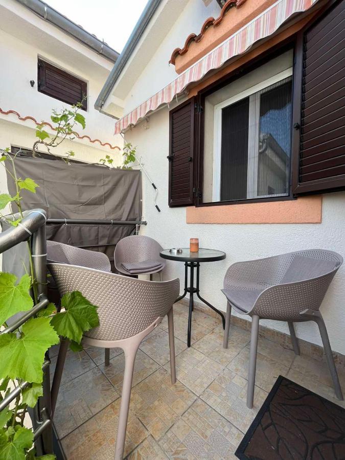 Gita Apartment Omisalj